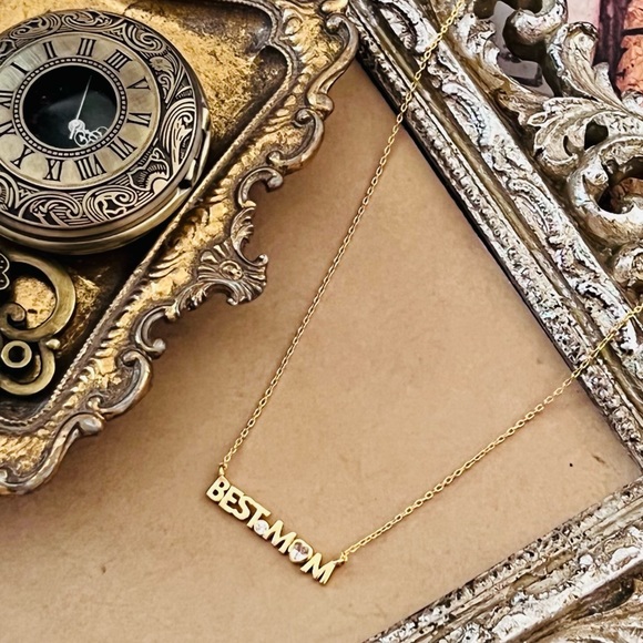 KATE SPADE • Gold Love You, Mom Best Mom Pendant Necklace - Picture 4 of 4